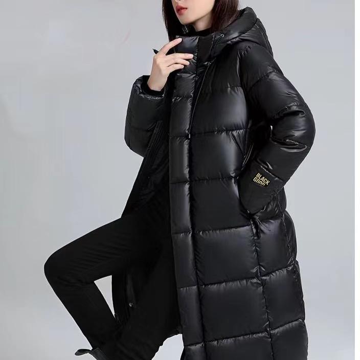 鹅绒服轻奢女装