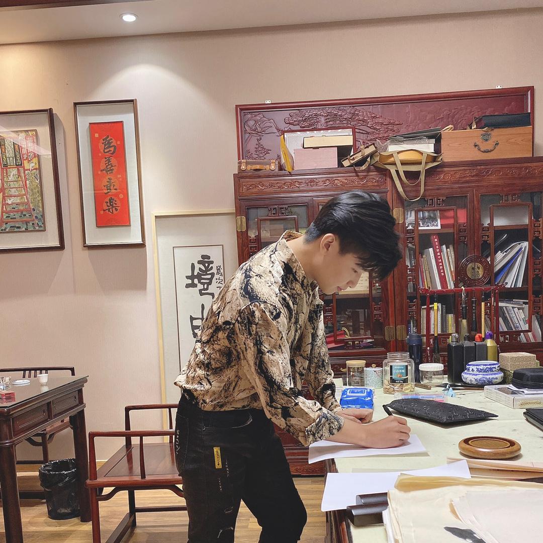 独影阑珊