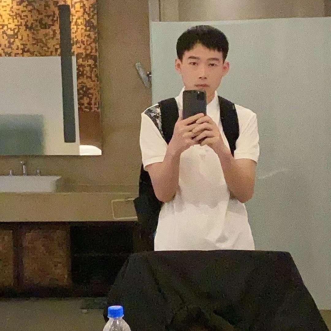 路边的牙膏君