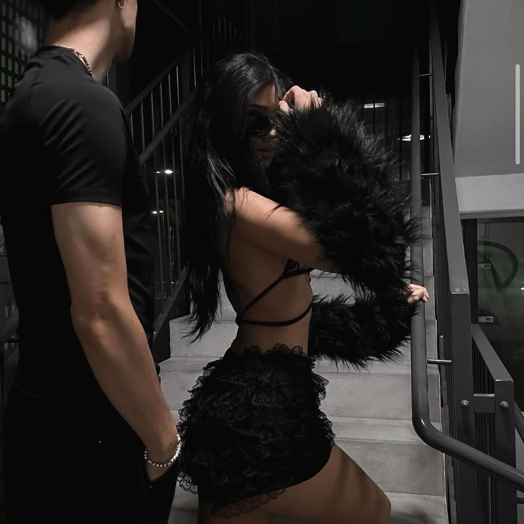 L_