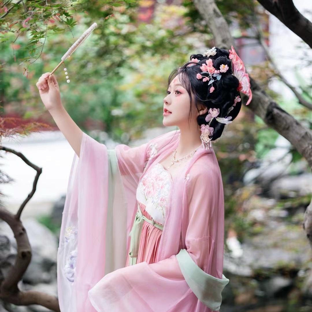 夏木€