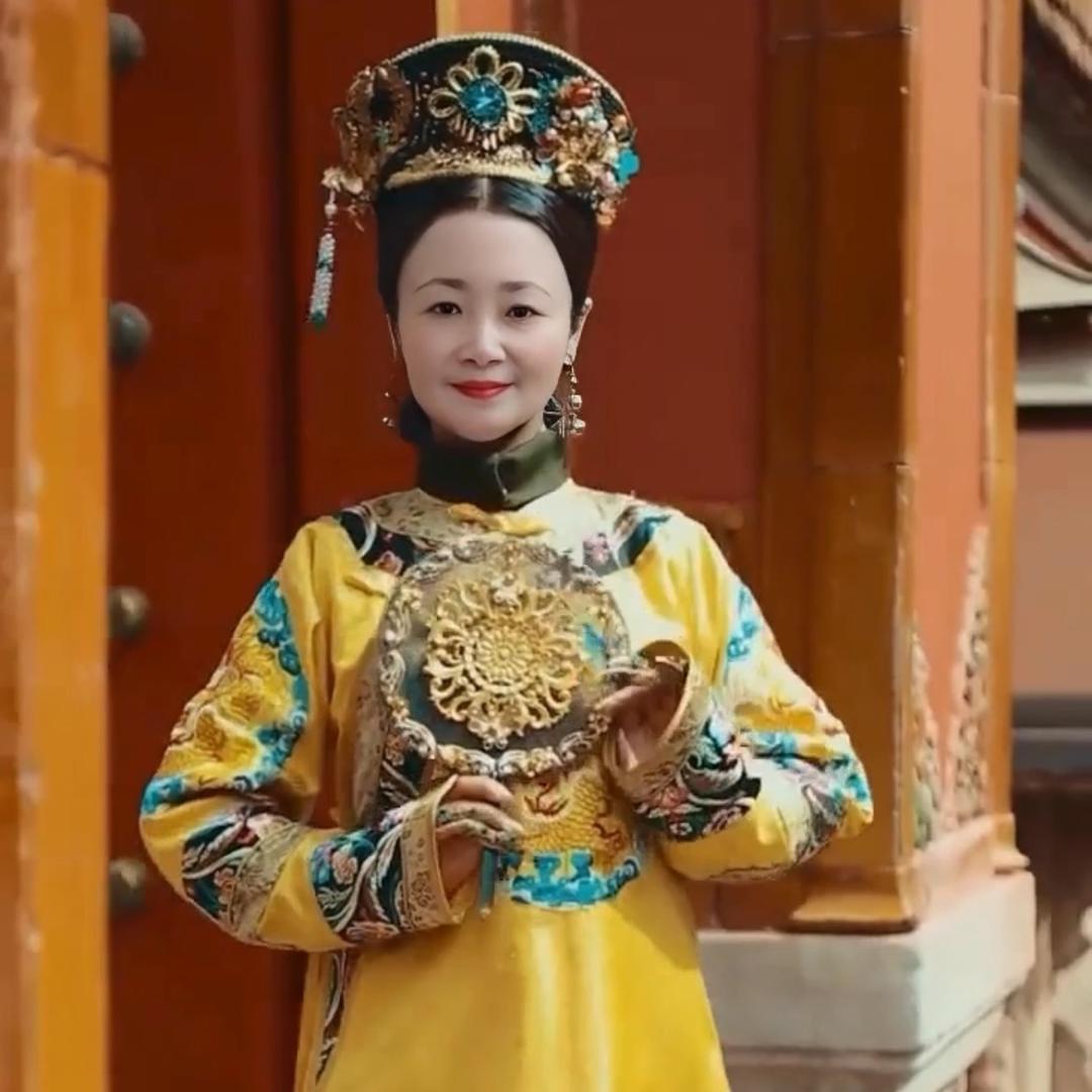 褚明月《上午8点58开播》