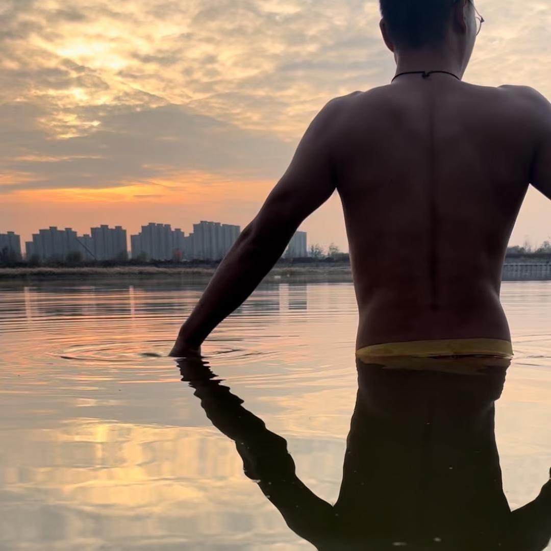 一海（原肉丝游泳）