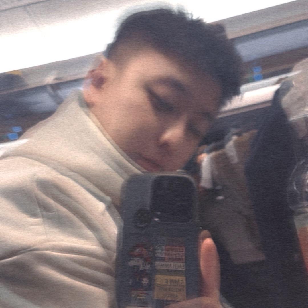 卖眼镜的小卢🌞
