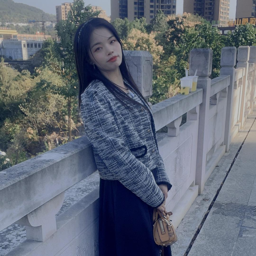 杨梅子
