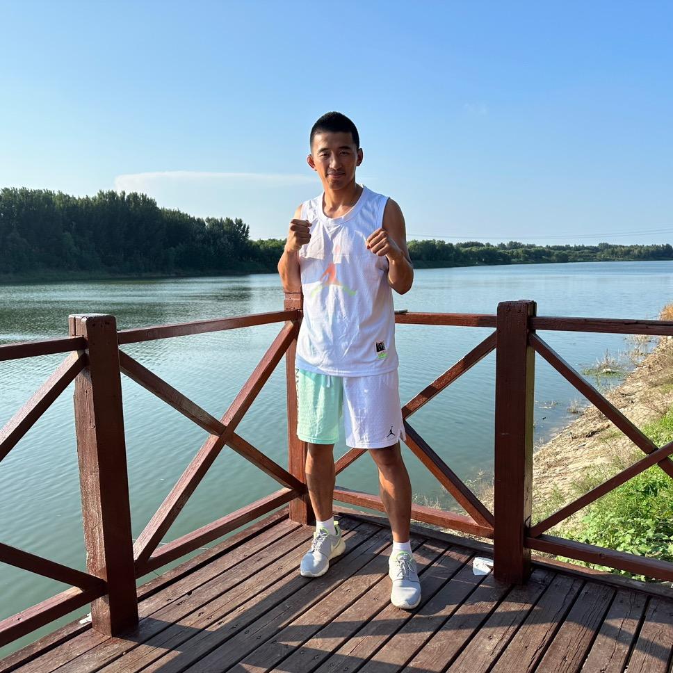 白近斌