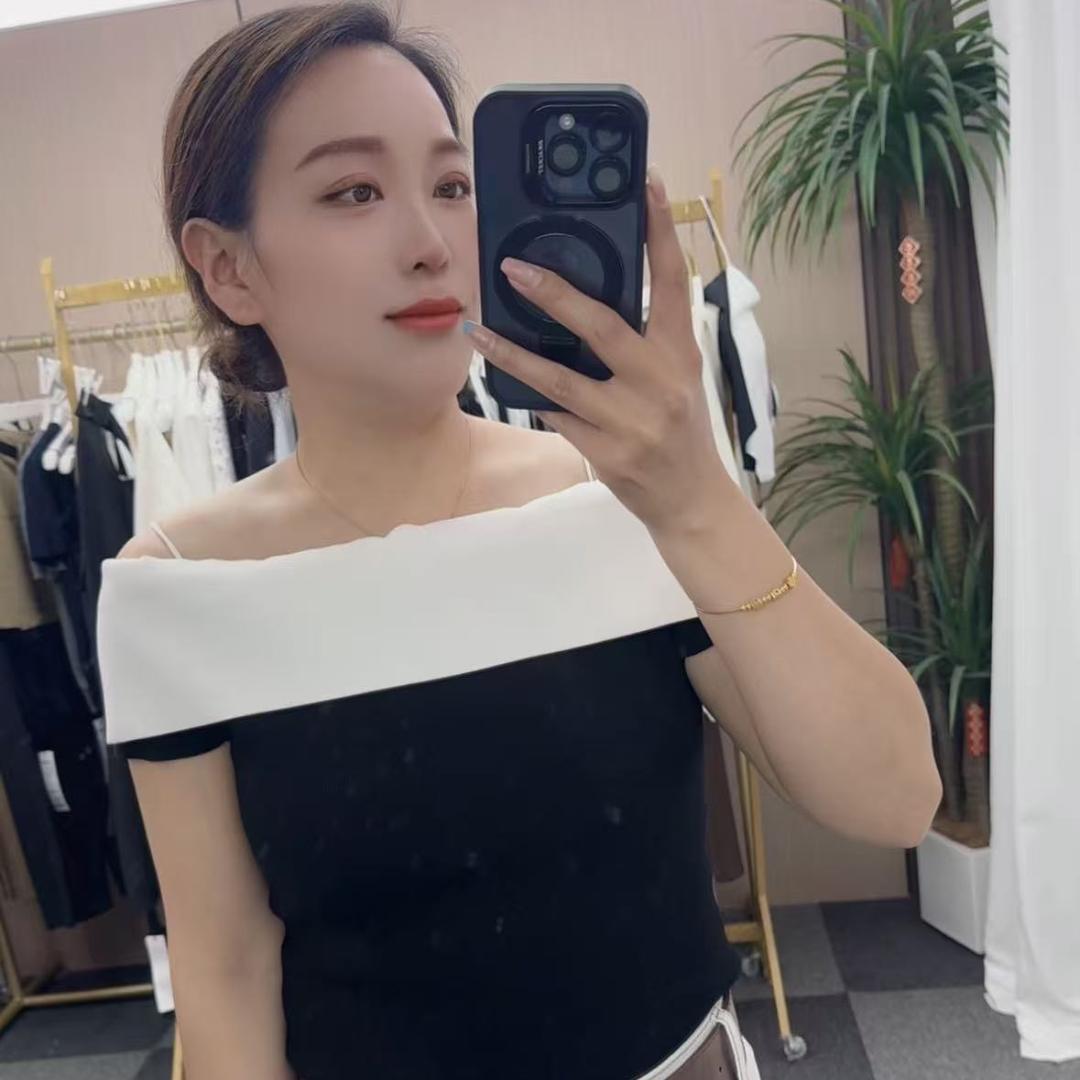 艾妮定制女装的头像