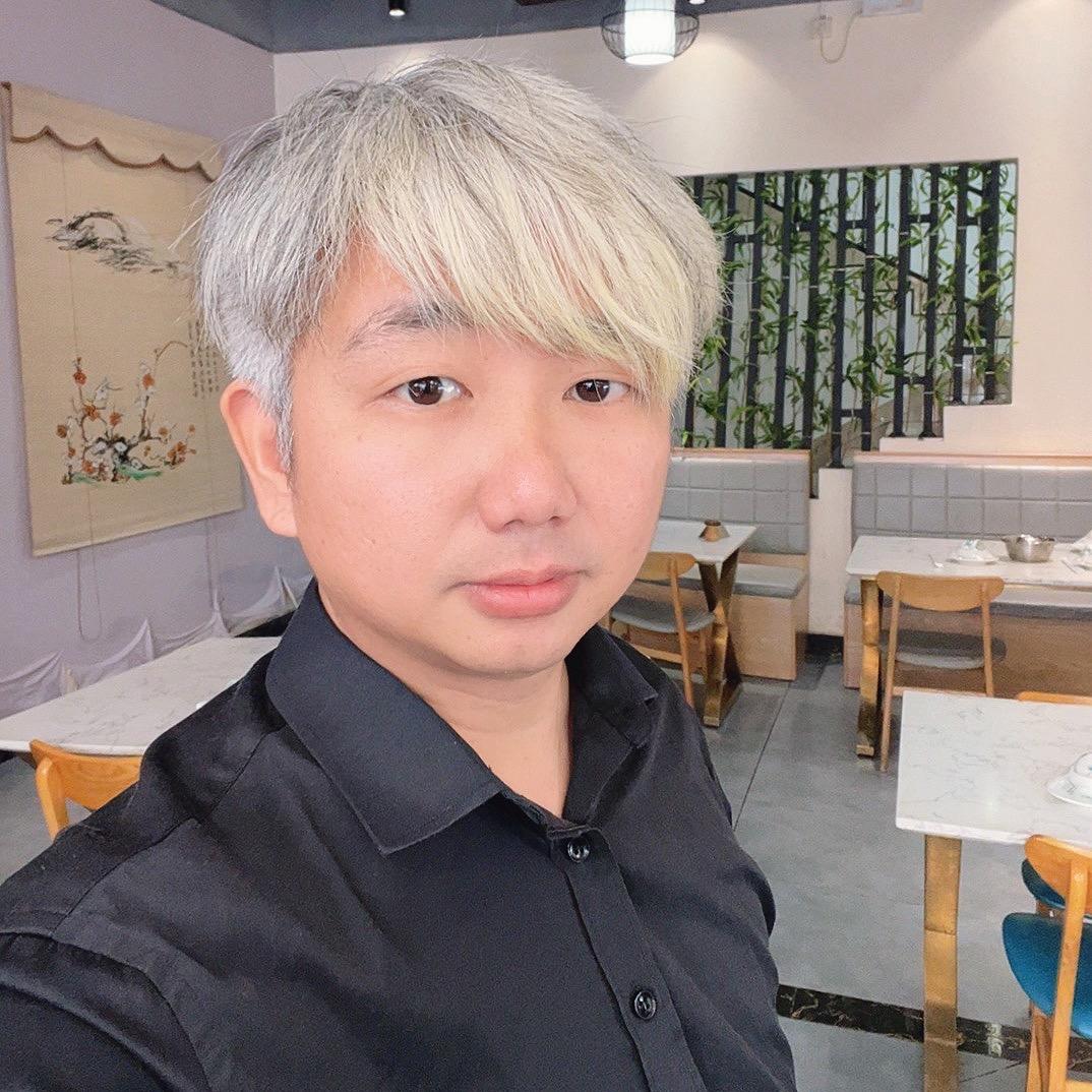 贪吃的老廖
