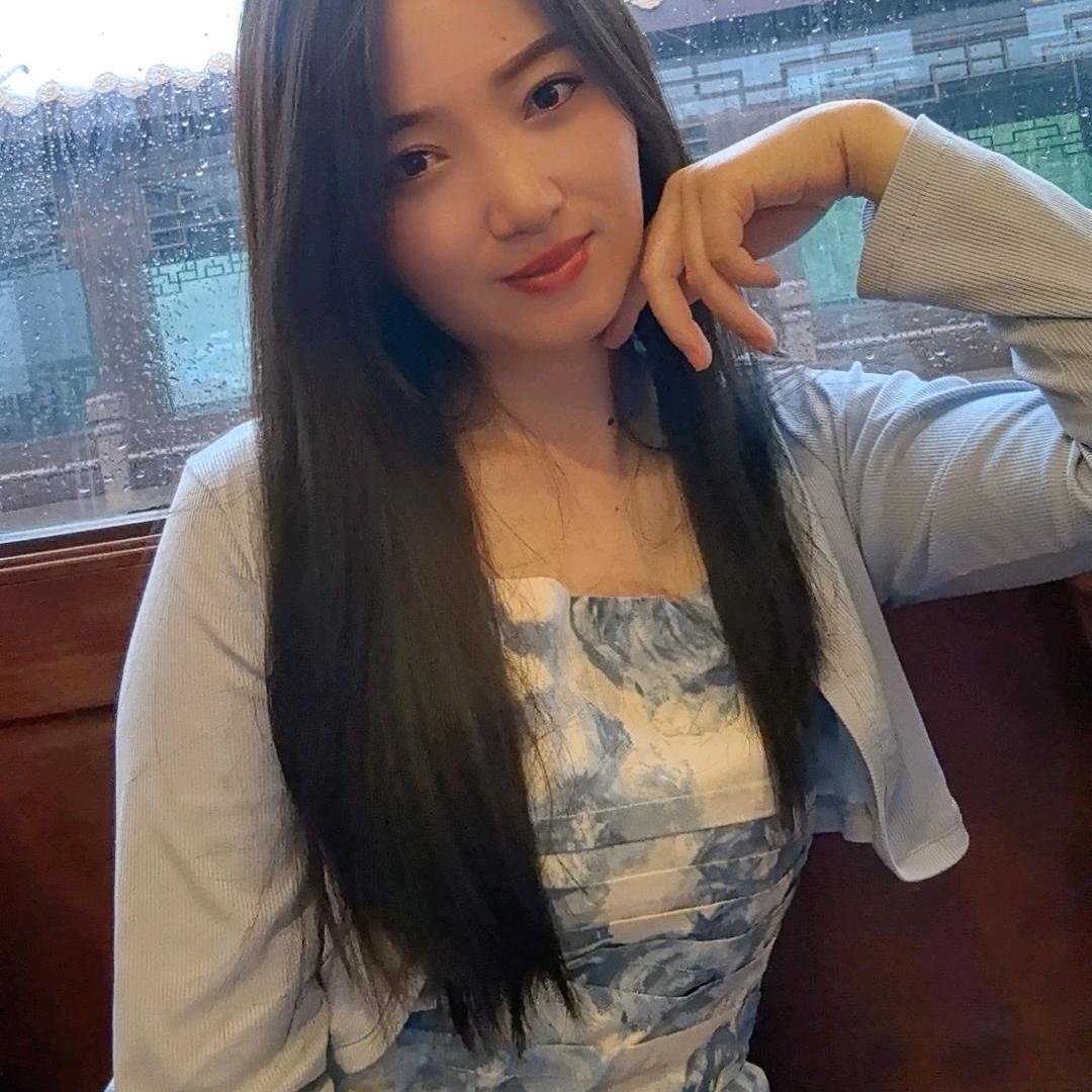 无敌的秋秋(关注秋秋小号开播)
