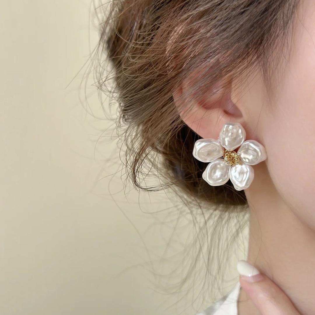 承迪饰品专营店杨杨高定