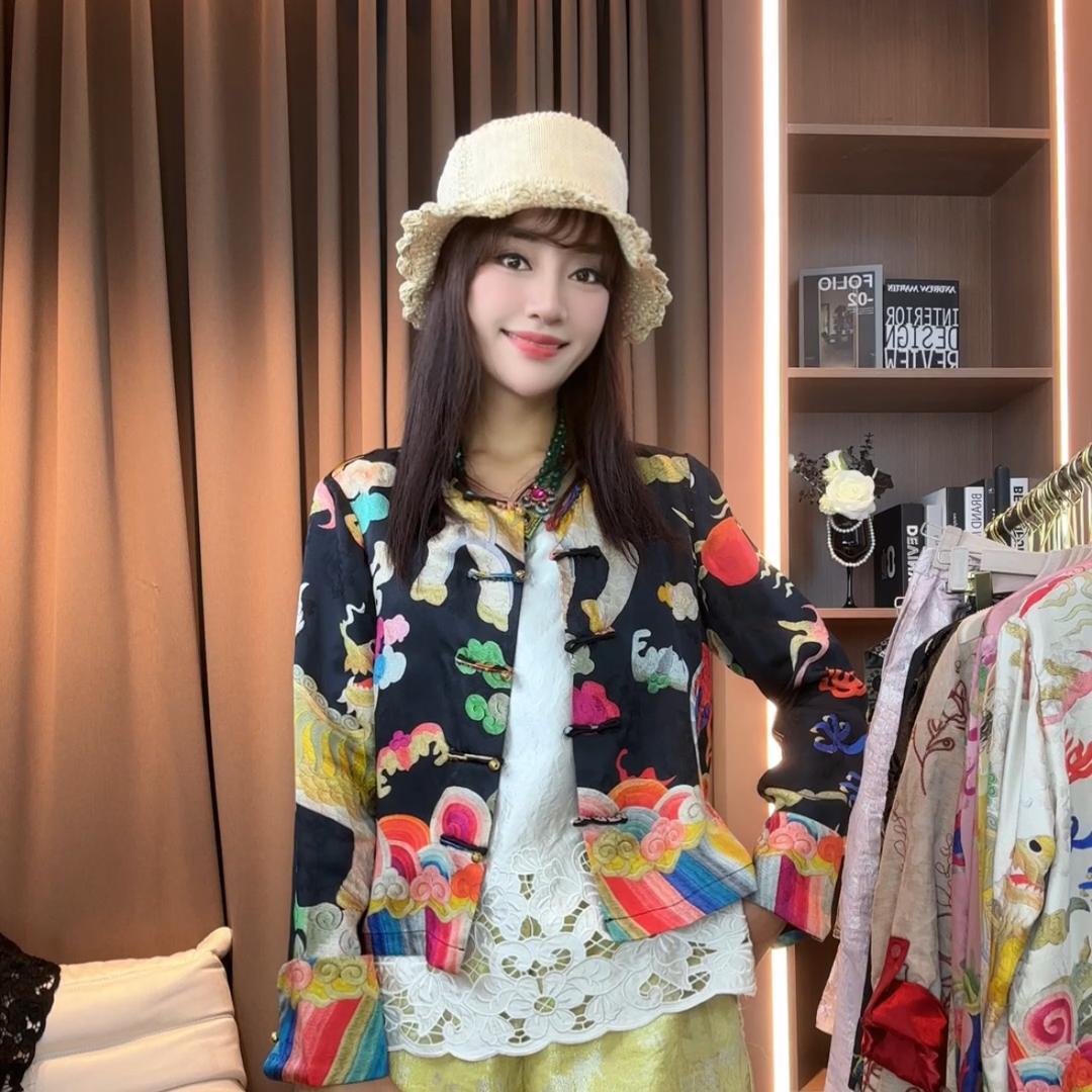 芊颜高端定制女装