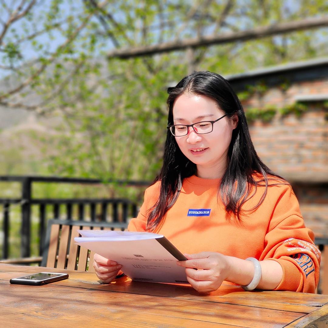 杨彩霞