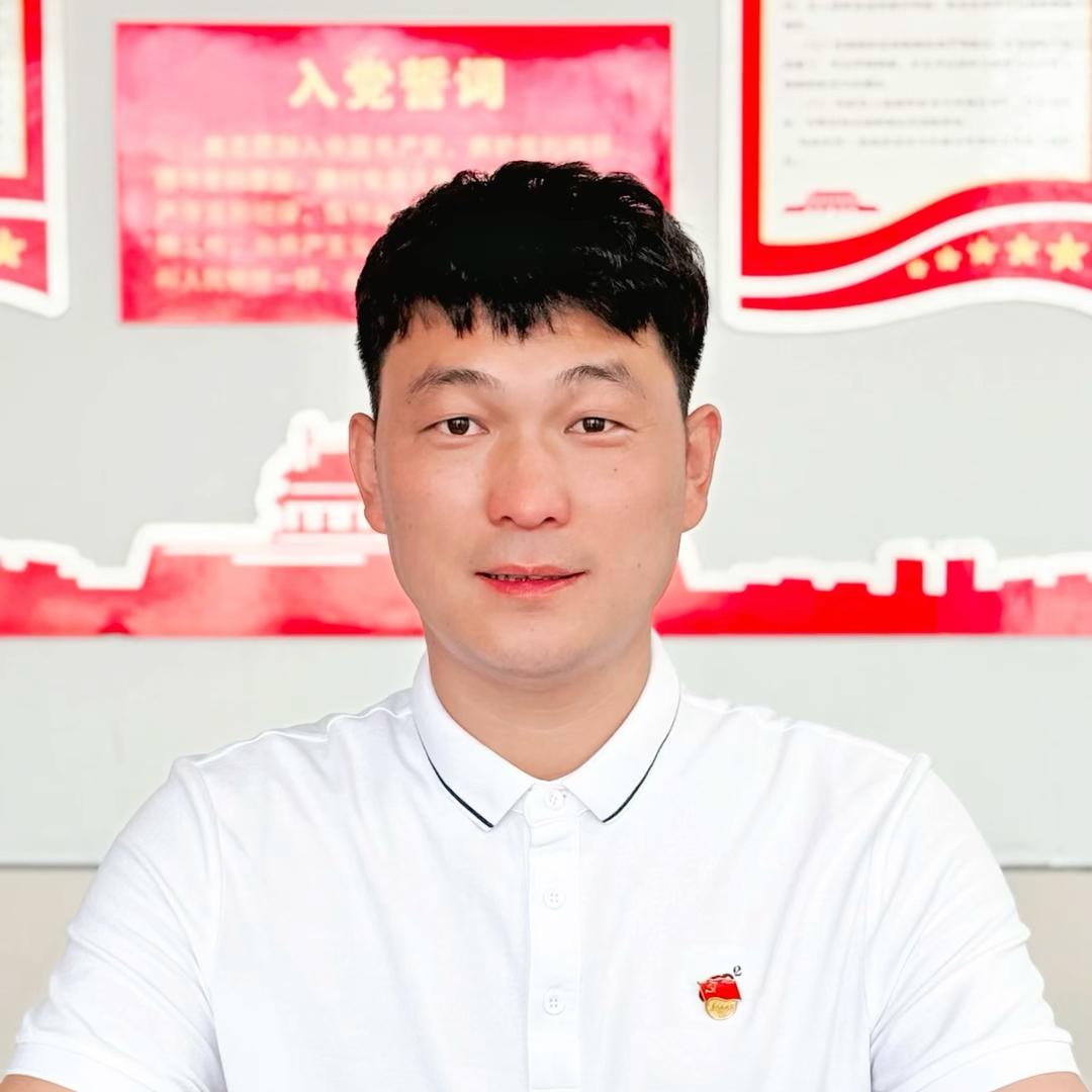 刘村万亩梨园村支书