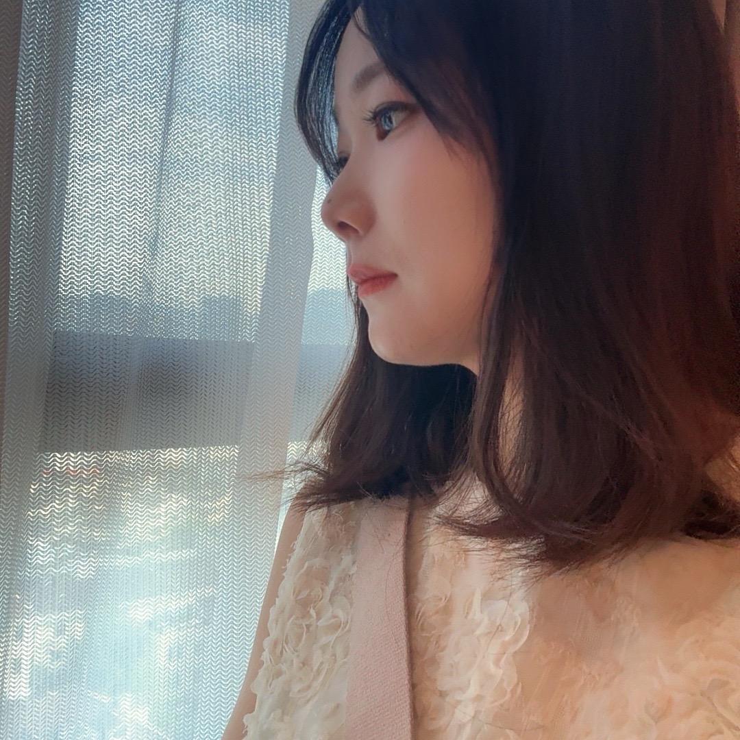 卖童装的欣欣