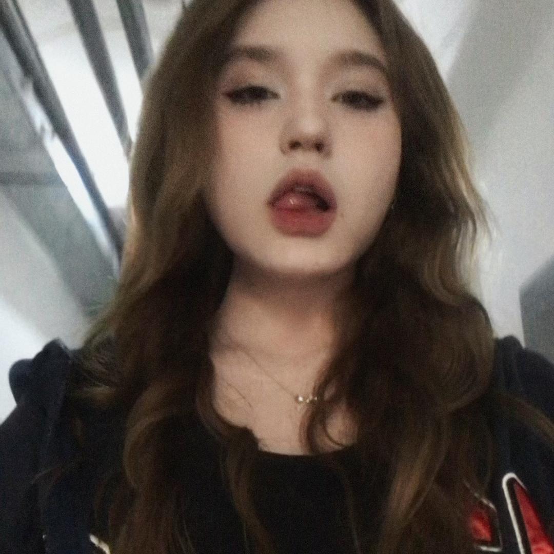 stt🕷️