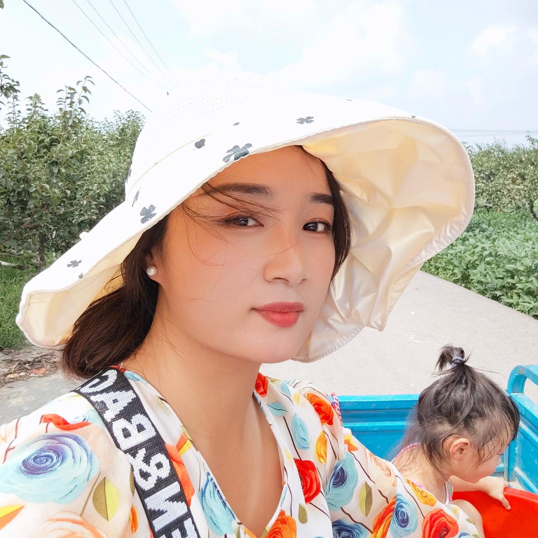 苏蕾(41岁三胎孕妈)