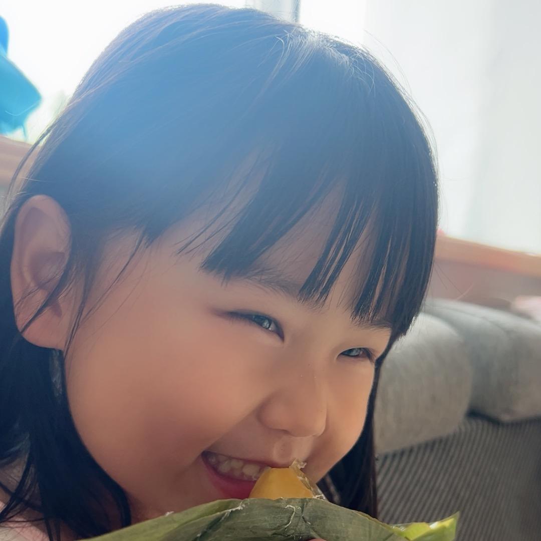 茜宝是个小可爱