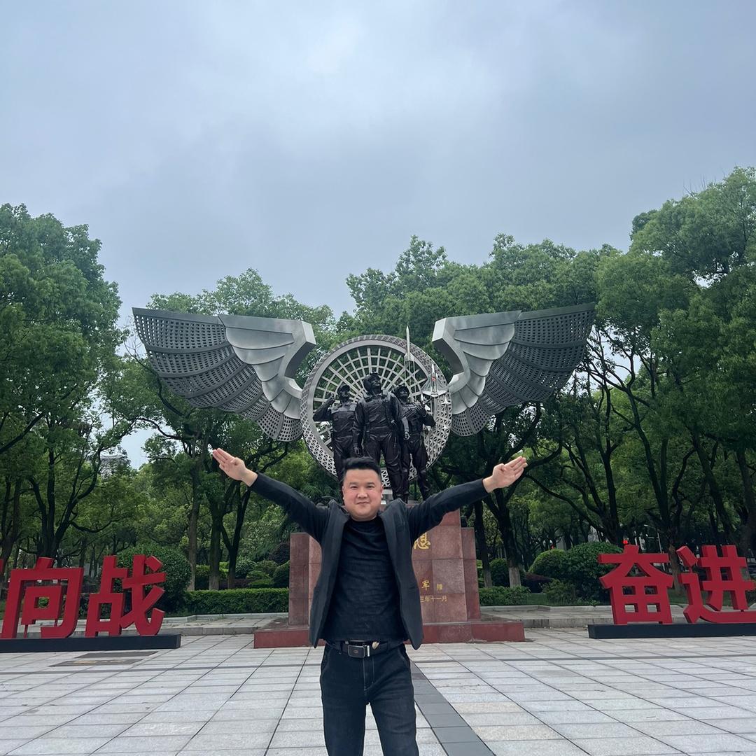 达人🌞罗洪