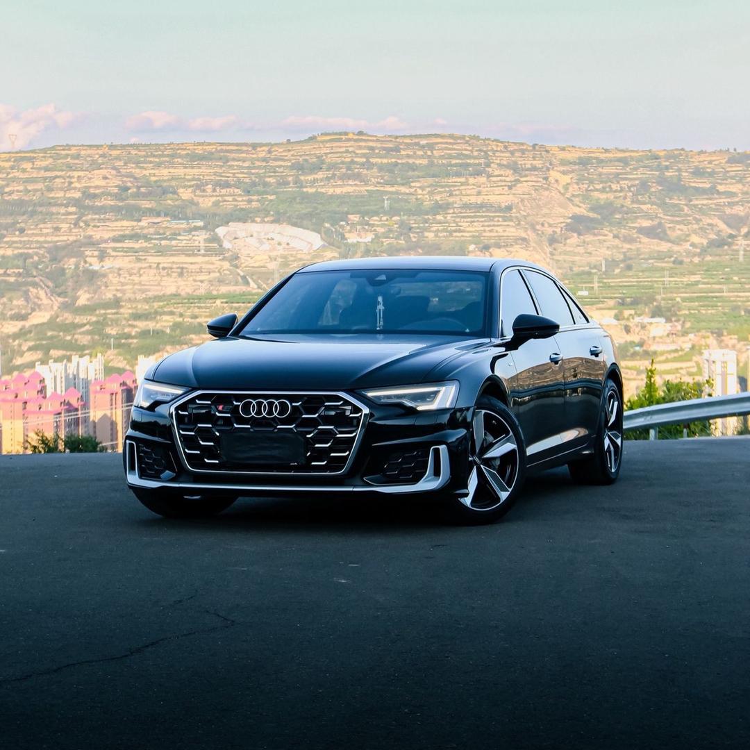 初一·𝑨𝒖𝒅𝒊