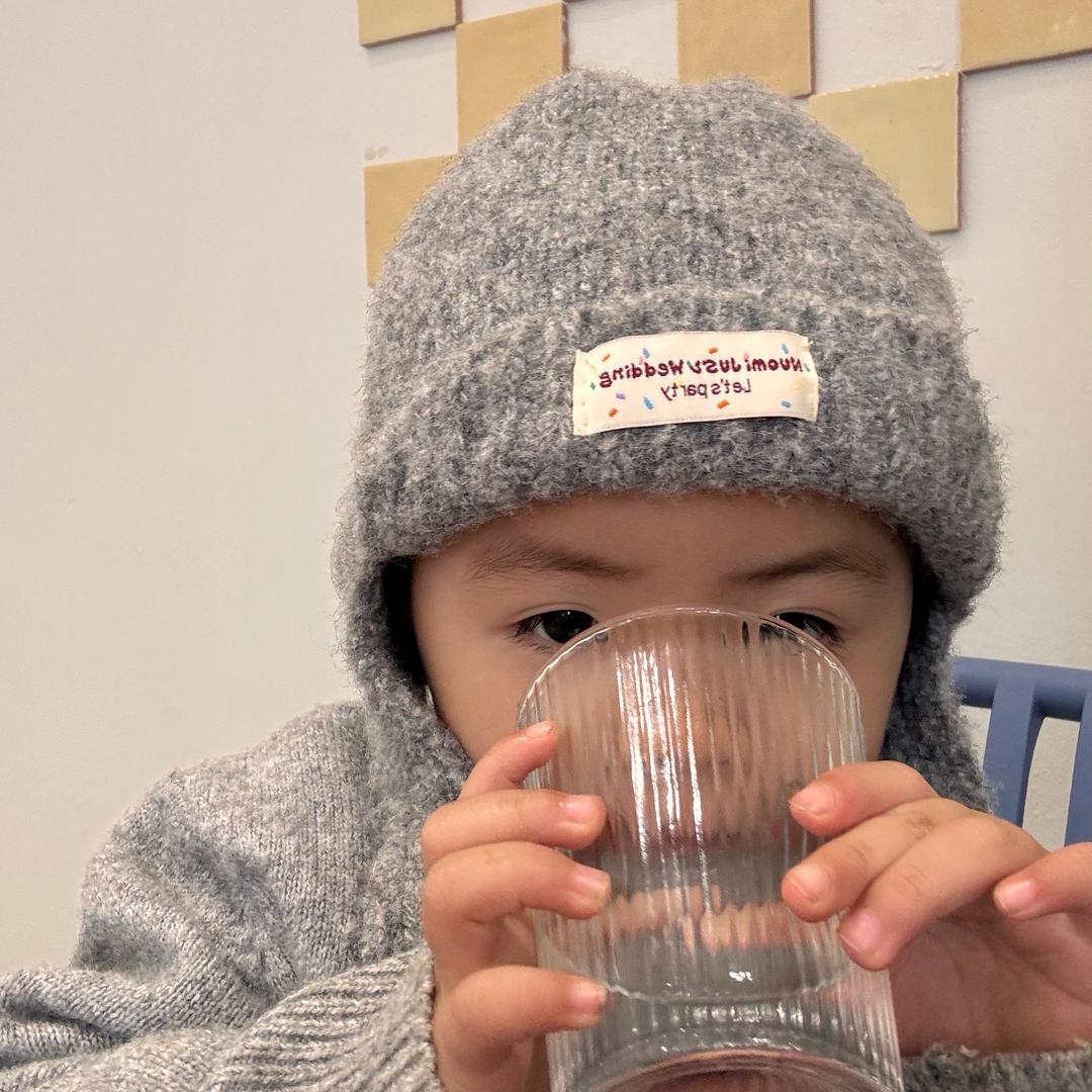 小梅饿了（涨粉中）