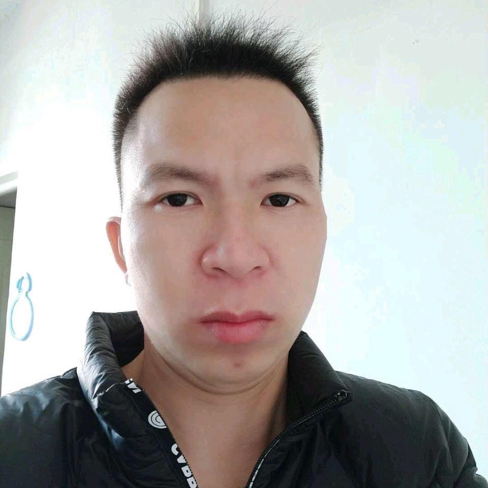 明明单身