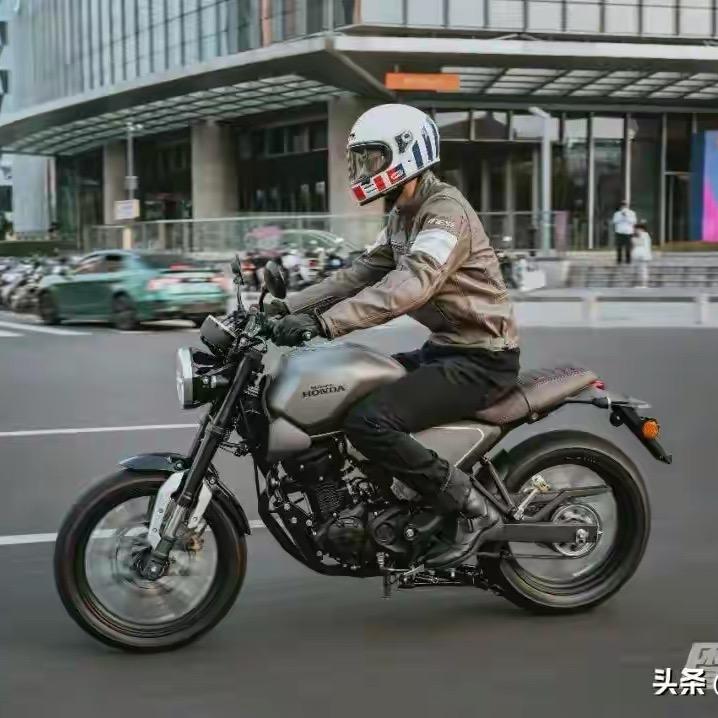 军
