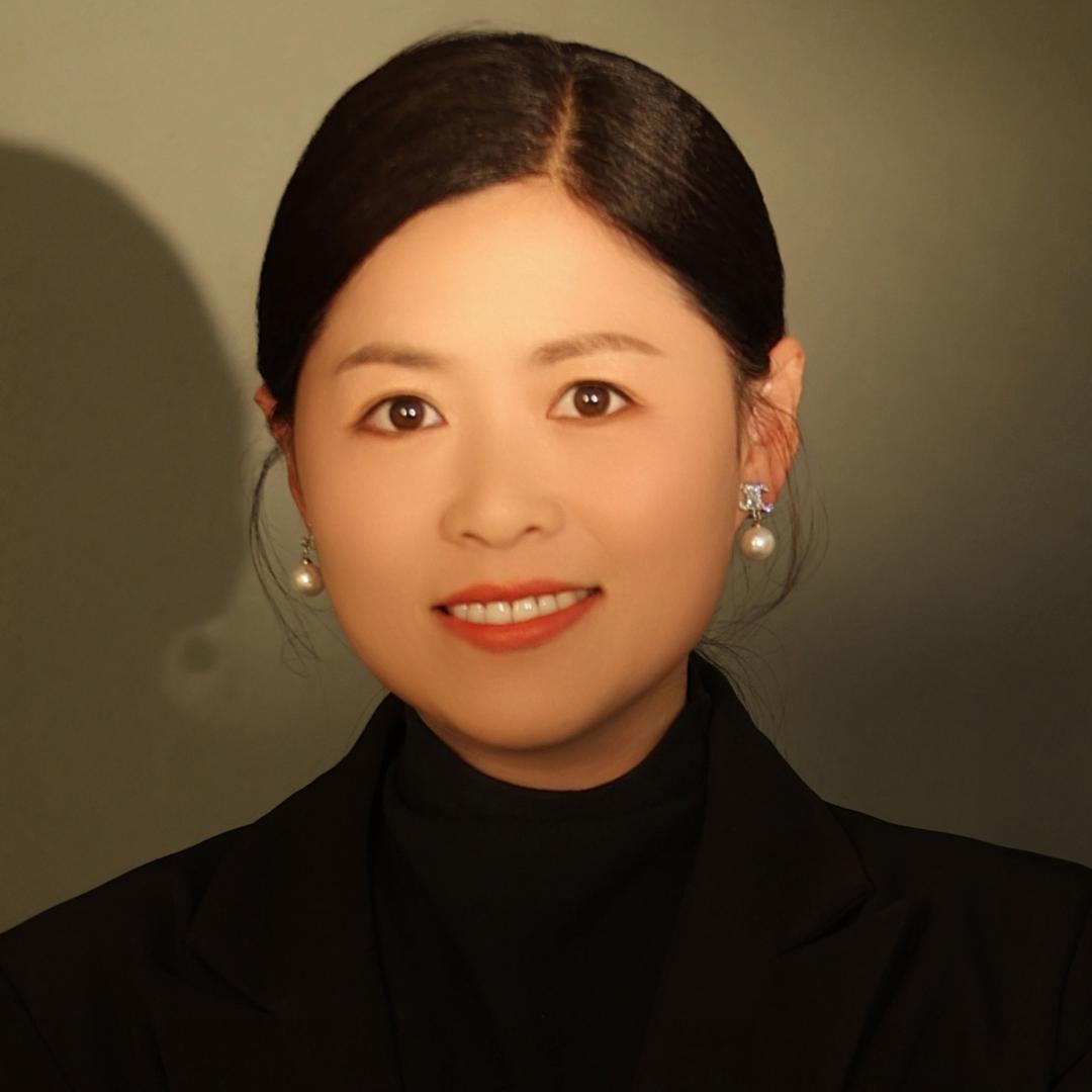 小杜(做宝宝棉衣的疯女人)