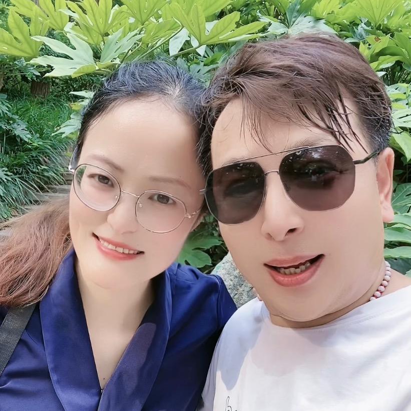 米娜一家人