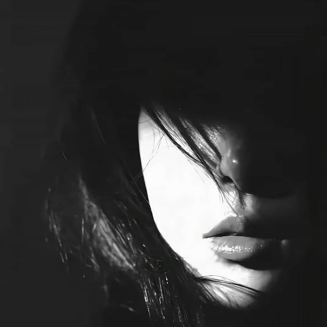 s ￴￴ ￴ ￴ ￴￴