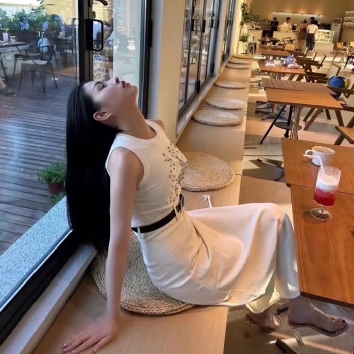 李天真？