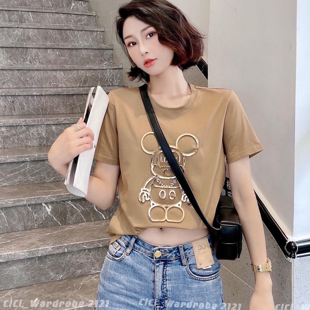 卡蔓服饰店