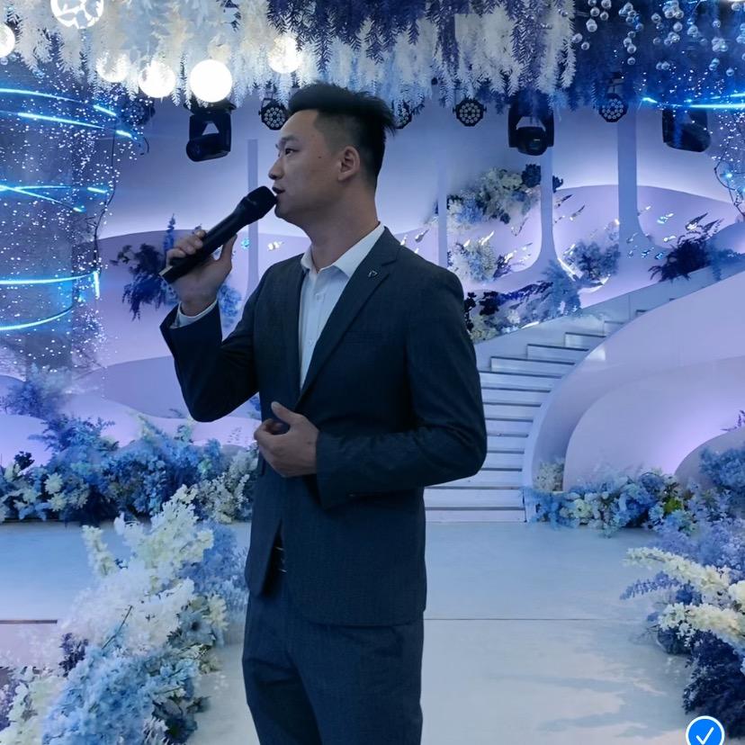 主持人沫晨（封心锁爱）