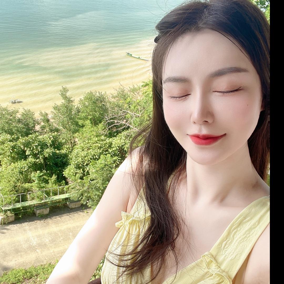 白小茸_♥️