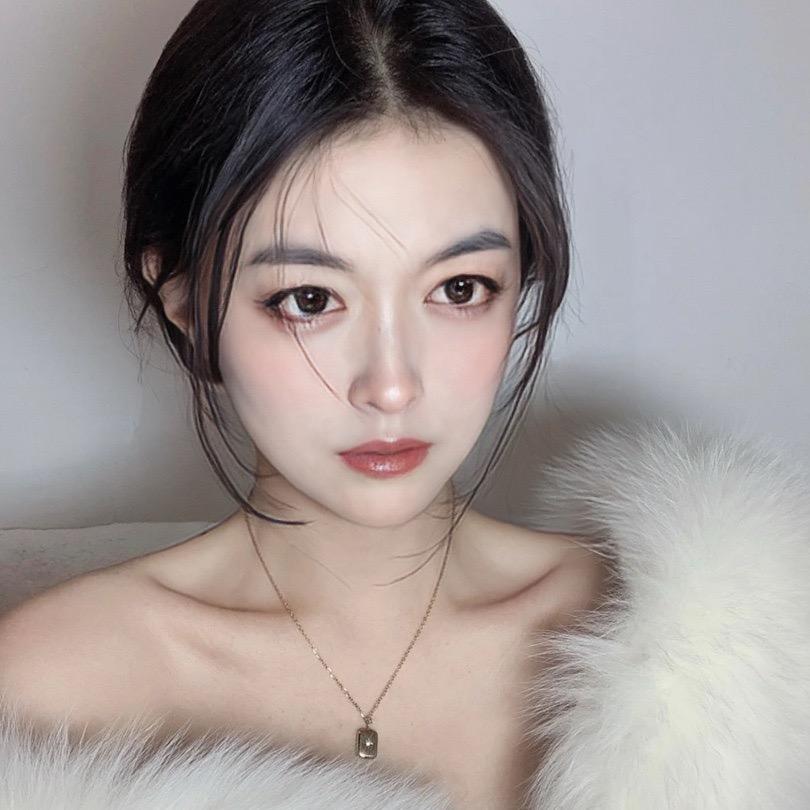 奶盖小白