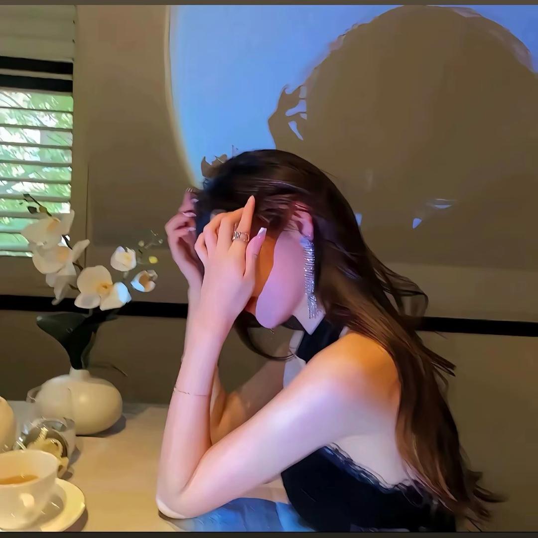 @   Lෆiuᥫᩣ   👸