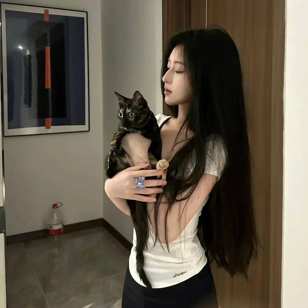 黑痣妹妹