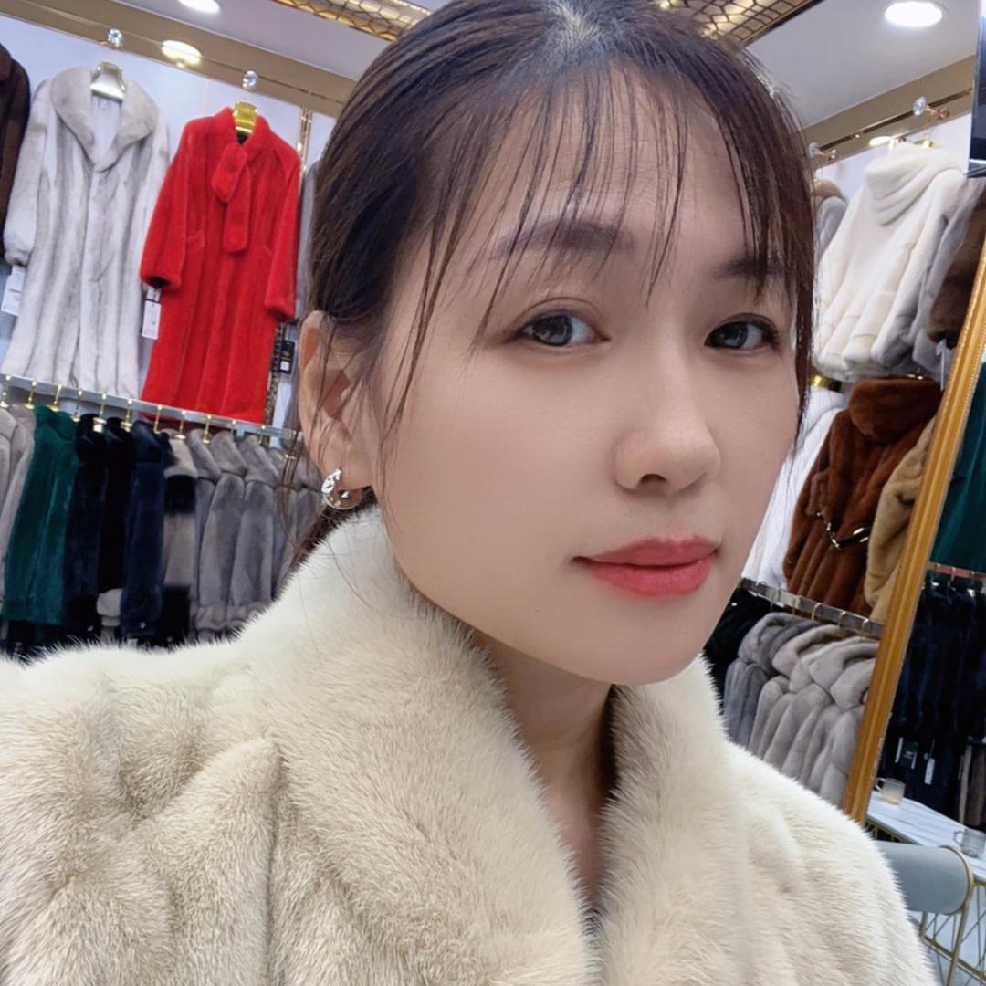欧斯岚水貂轻奢女装
