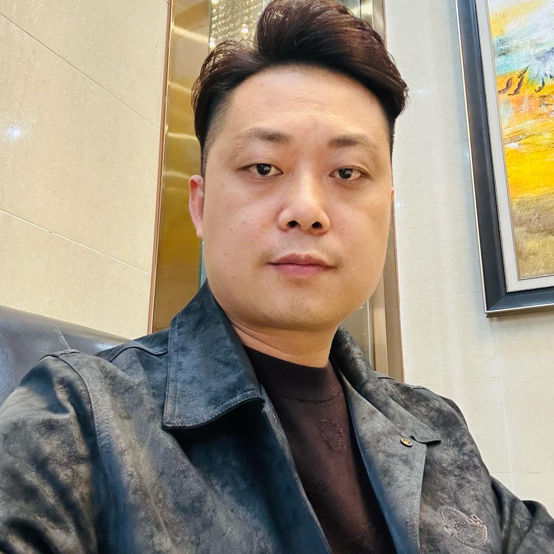 柳州万达家私城&鹏哥（皇玛千禧沙发）