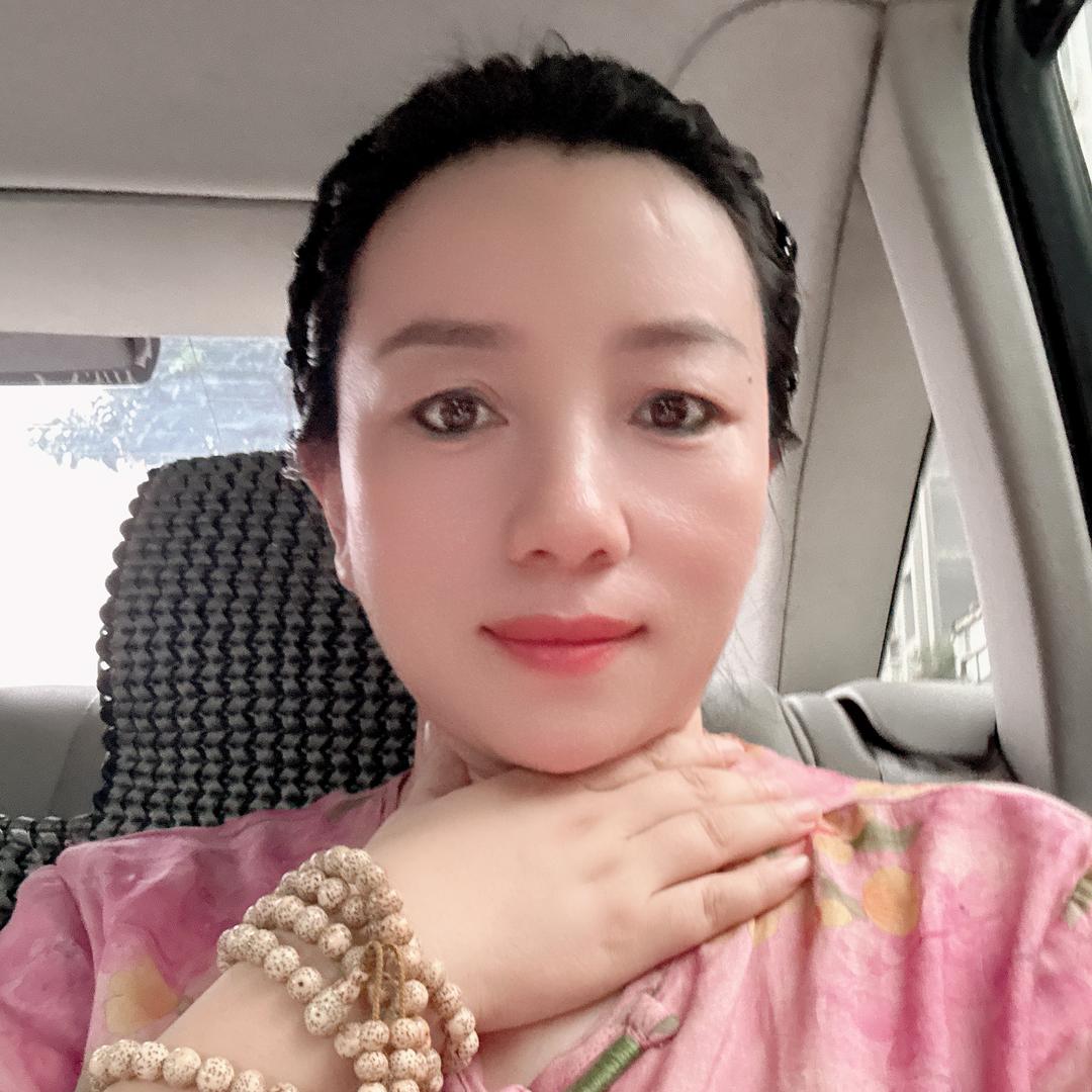 四川眉山开艾灸馆的杨姐