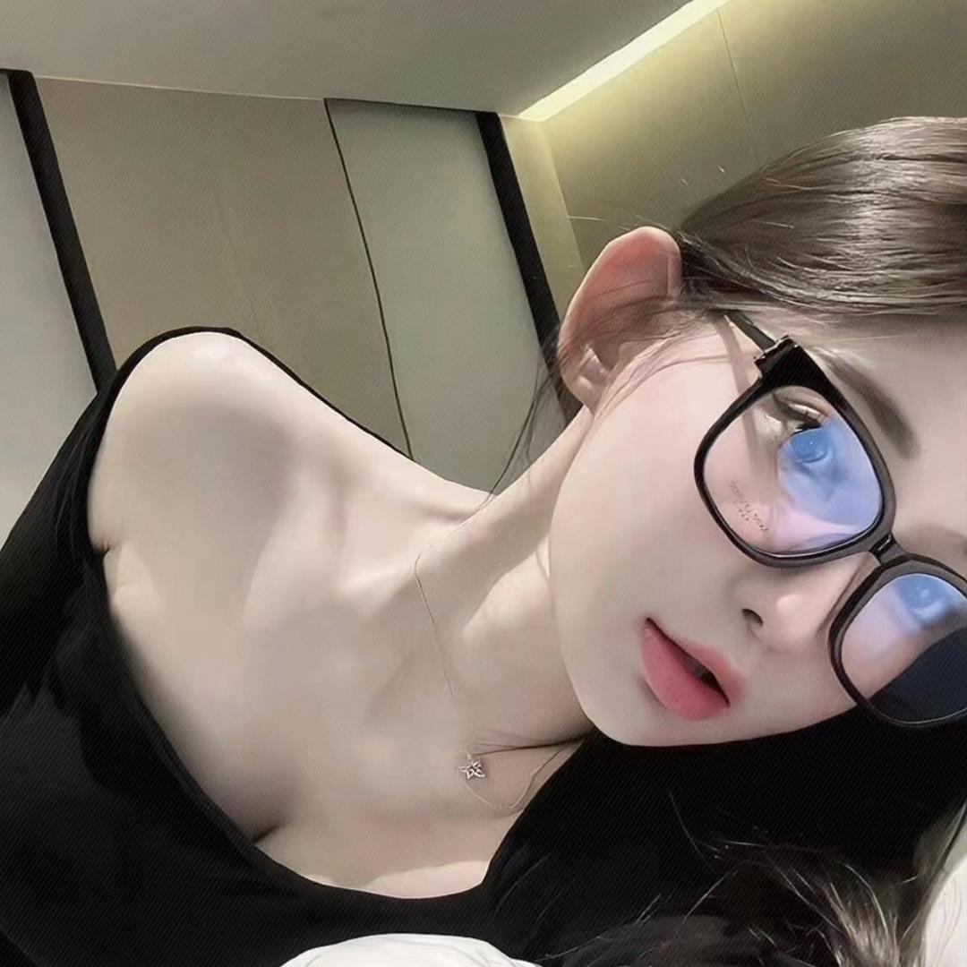 千千🎏