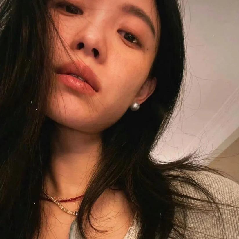 一杯冰椰拿铁