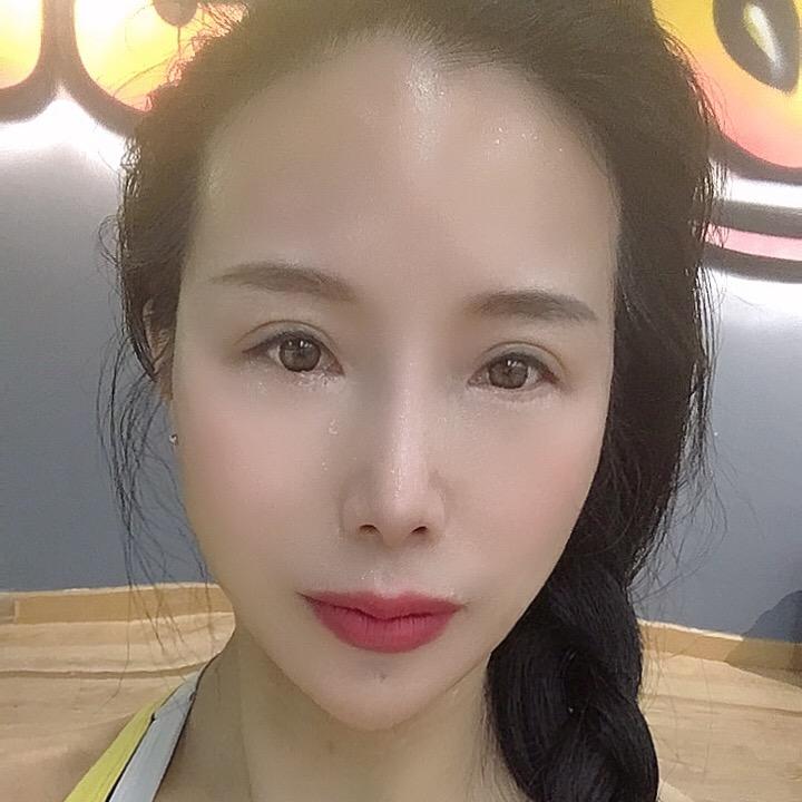纤纤