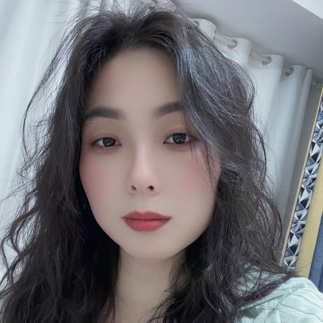 雨果👩‍❤️‍👩老妈