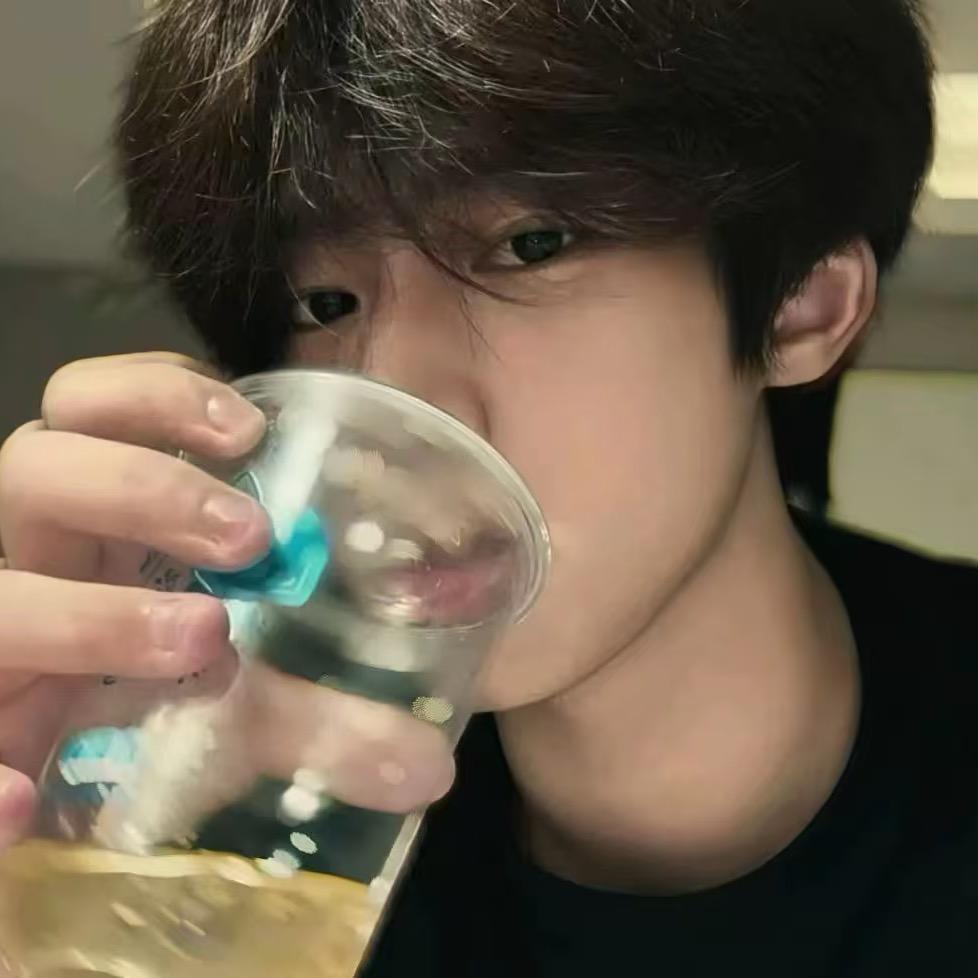 ₍˄·͈༝·͈˄*₎◞ ̑̑