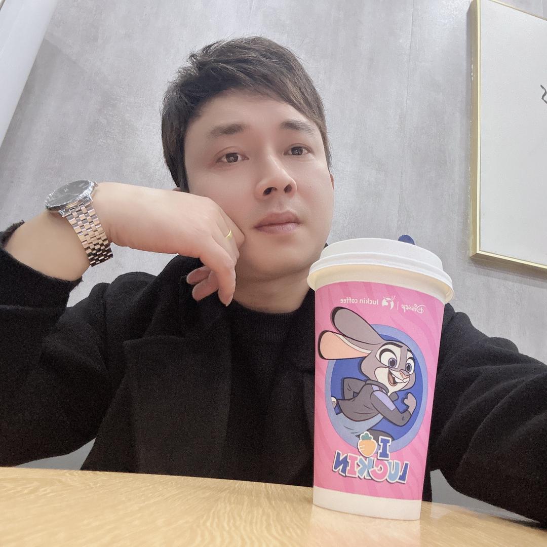 建德  👦🏻  蔡同学