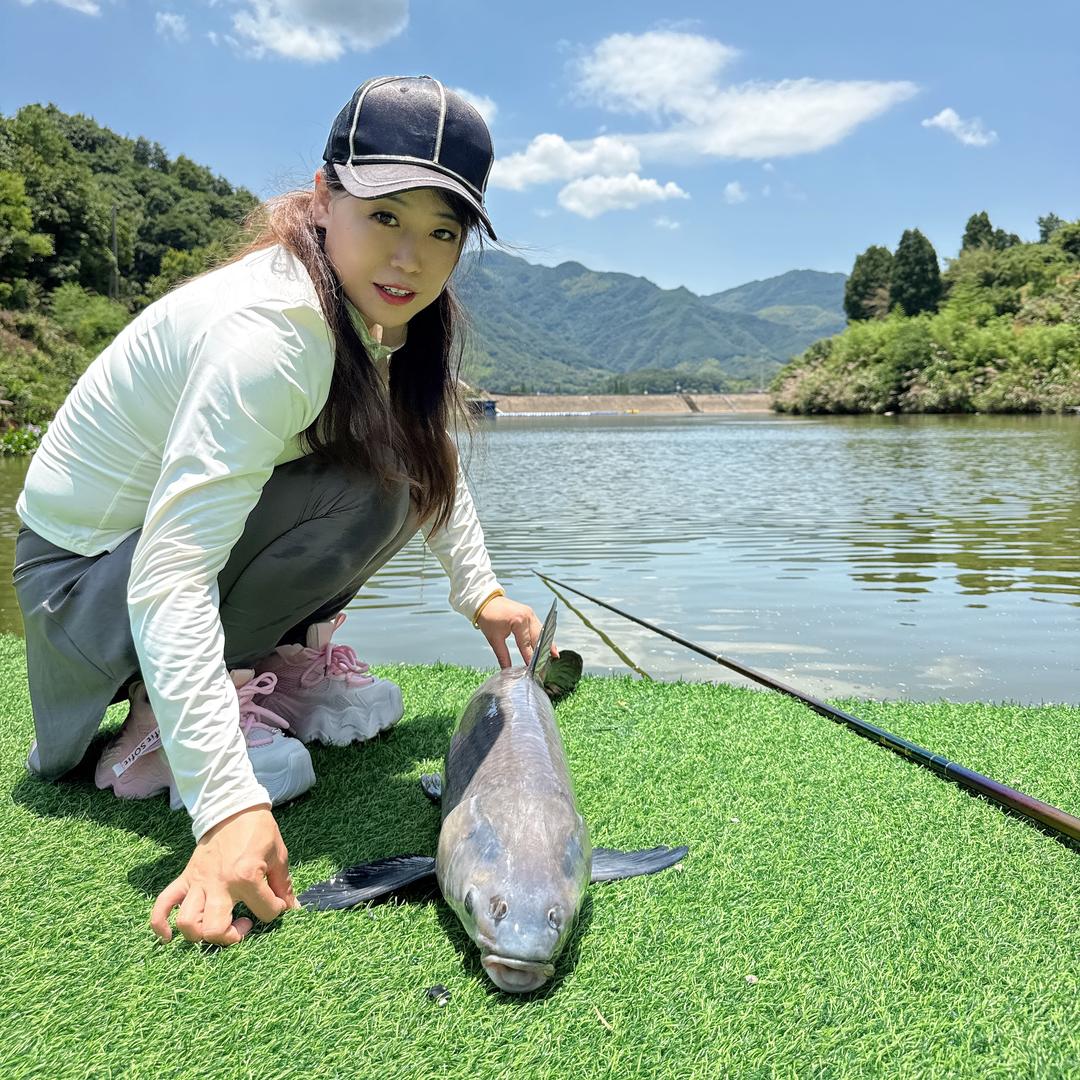 五花肉爱钓鱼
