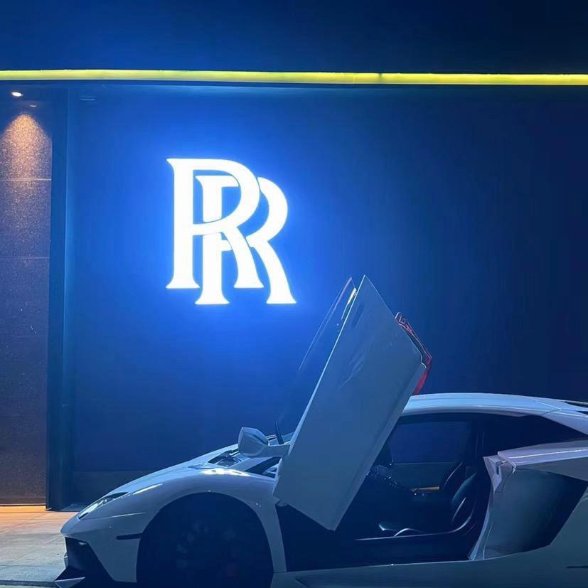 街拍汽车🚘洋葱哥