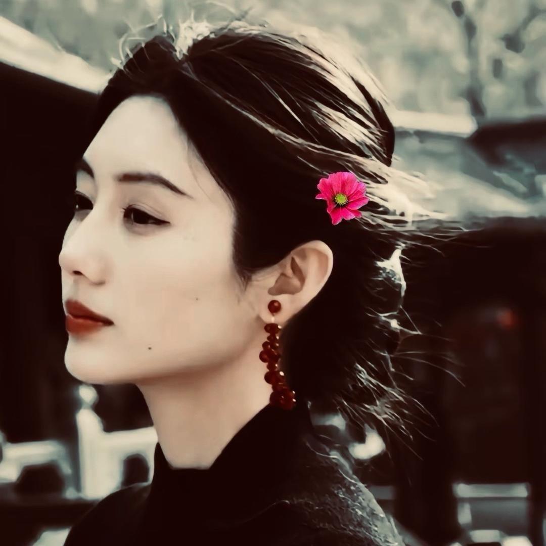 ࿐ལྷ་མོ🌺