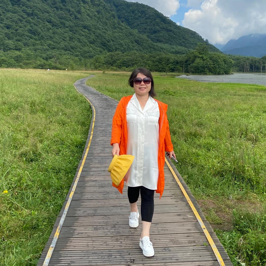 小飞子头像
