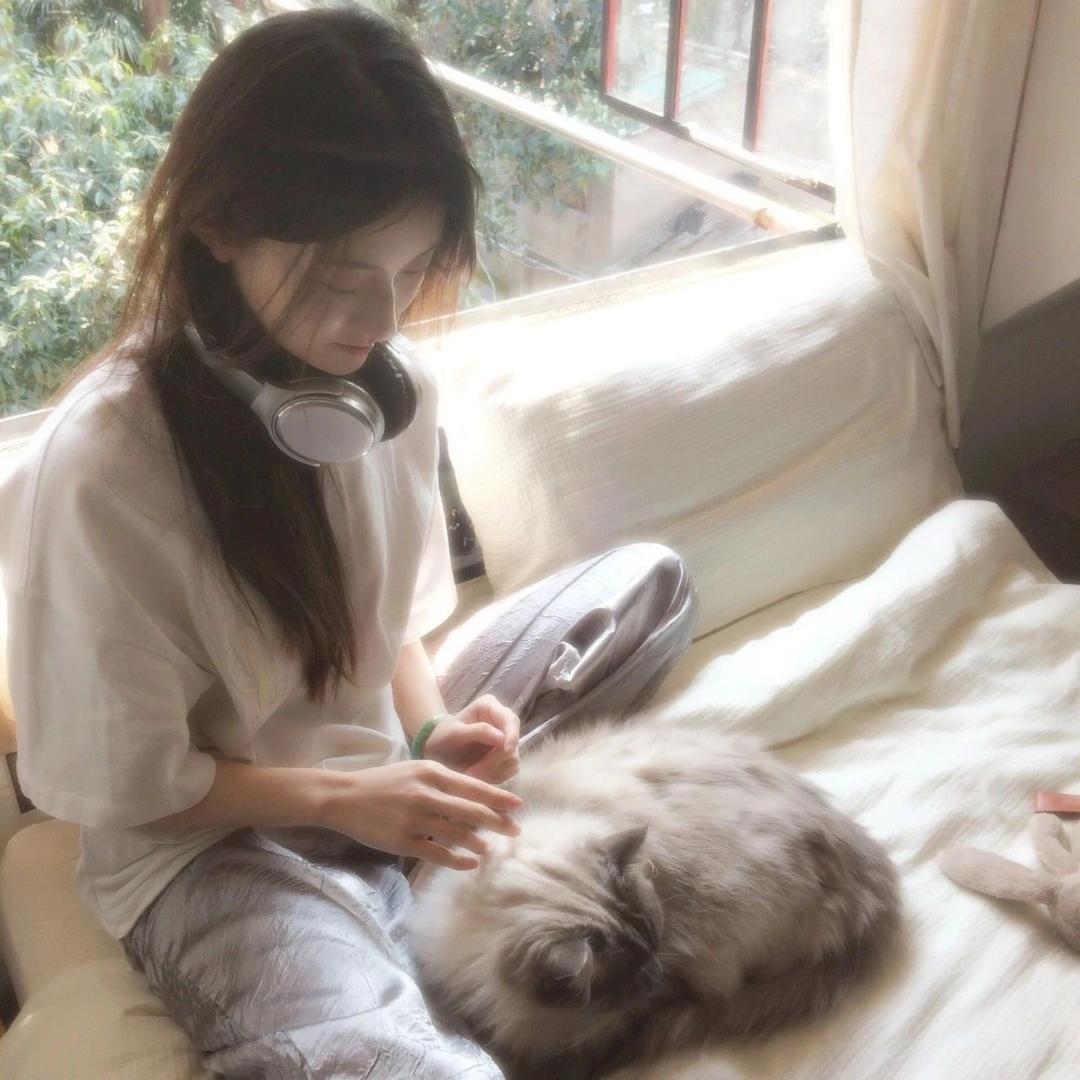绾绾 ིྀ